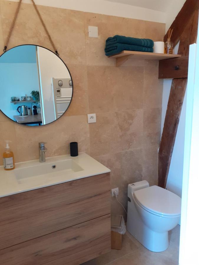 La Fee Des Eaux Bed and Breakfast Vernaison Εξωτερικό φωτογραφία